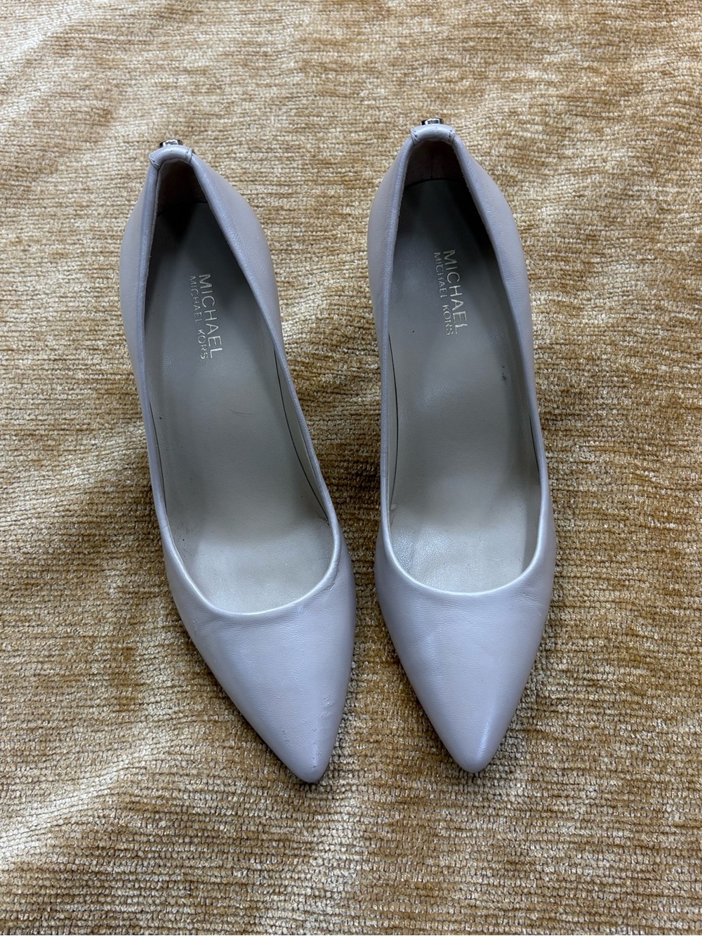 MICHAEL Michael Kors Pointed-Toe Leather 3โ size 5 Pumps in tan